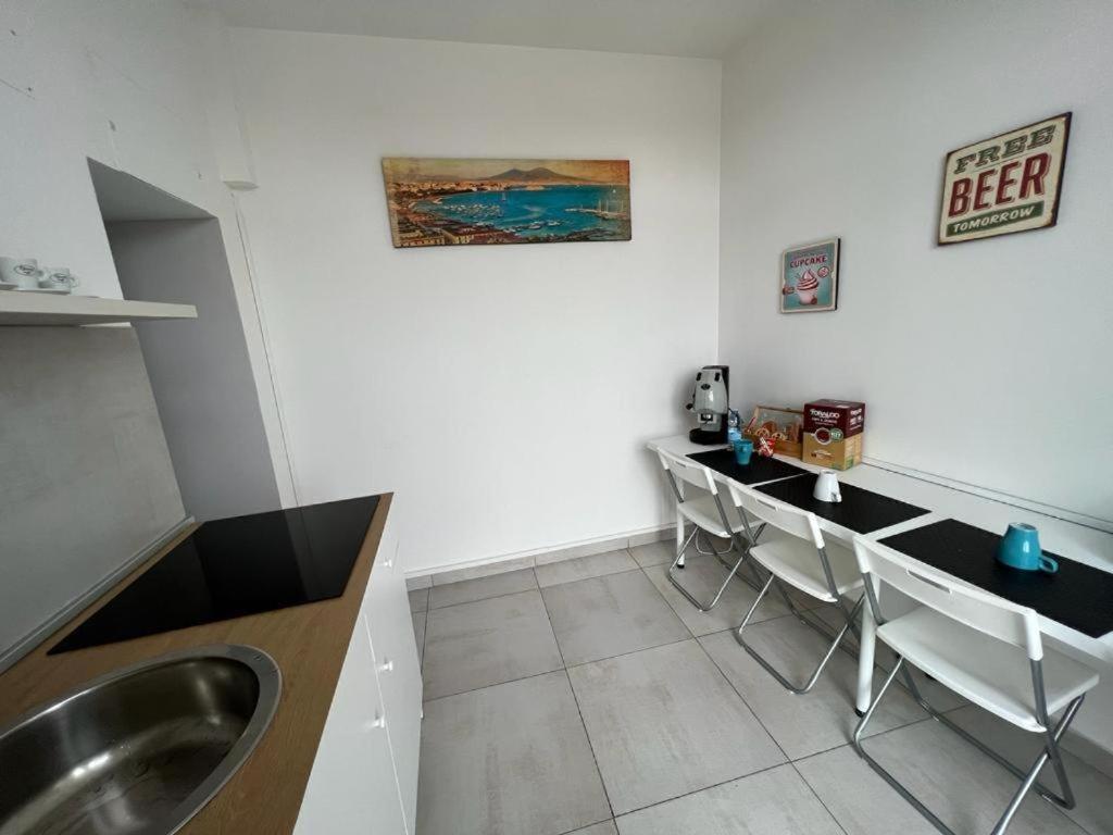 Sky House Napoli Apartment ภายนอก รูปภาพ