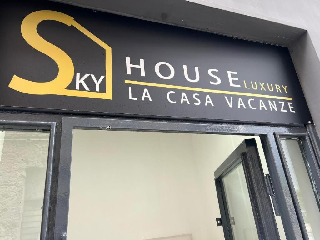 Sky House Napoli Apartment ภายนอก รูปภาพ