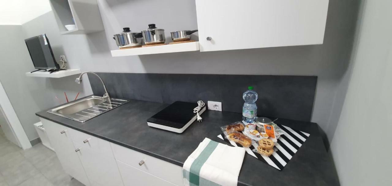 Sky House Napoli Apartment ภายนอก รูปภาพ
